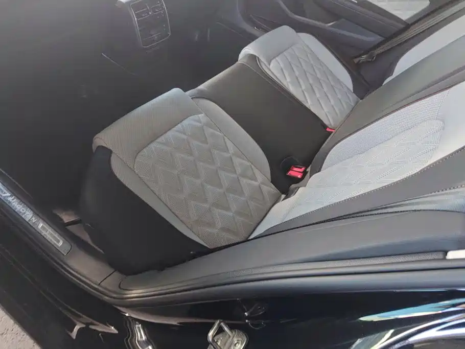 Volkswagen Magotan — миниатюра 11