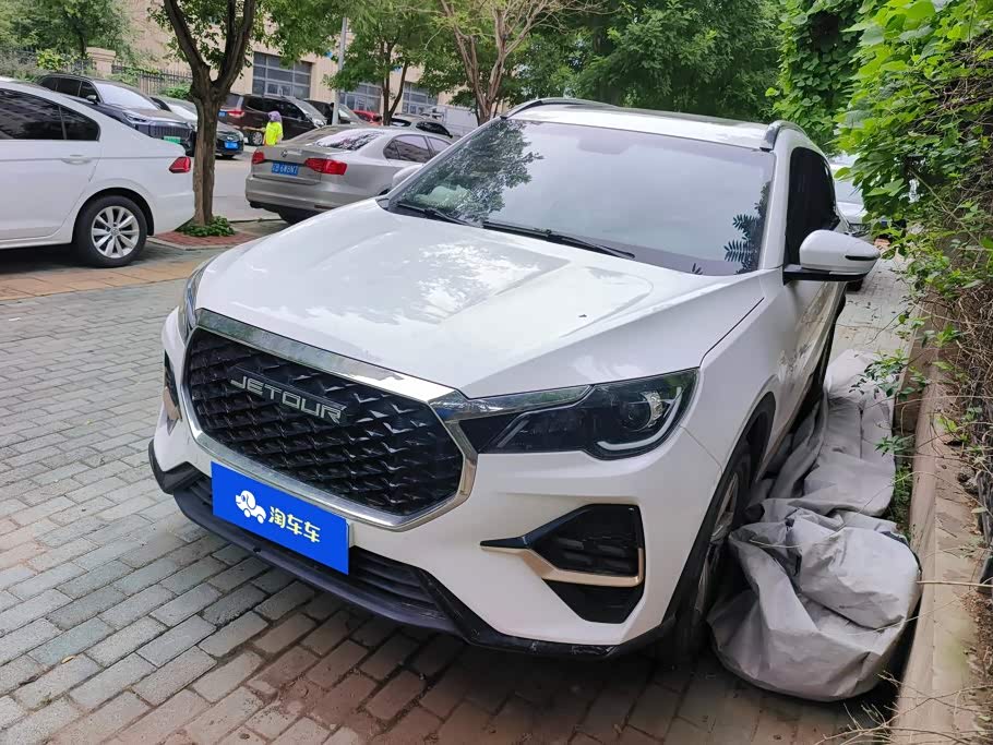 Jetour Jetour X70 1.5 л 2024 г. Белый, пробег 34000 км