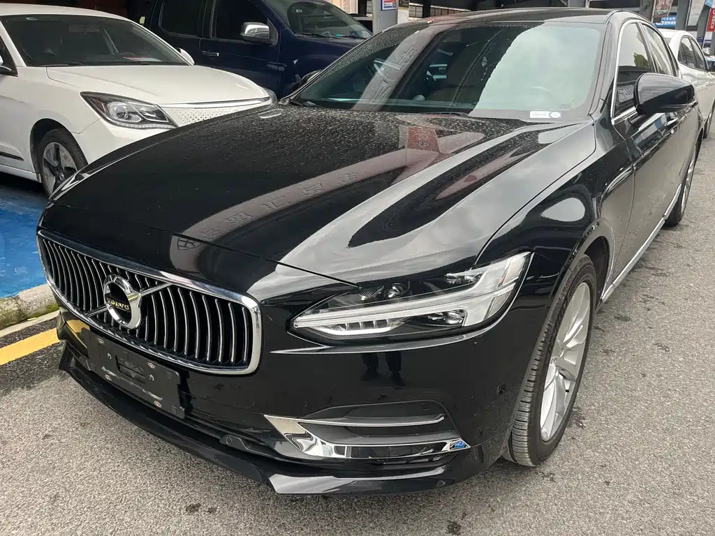 Volvo S90 2018