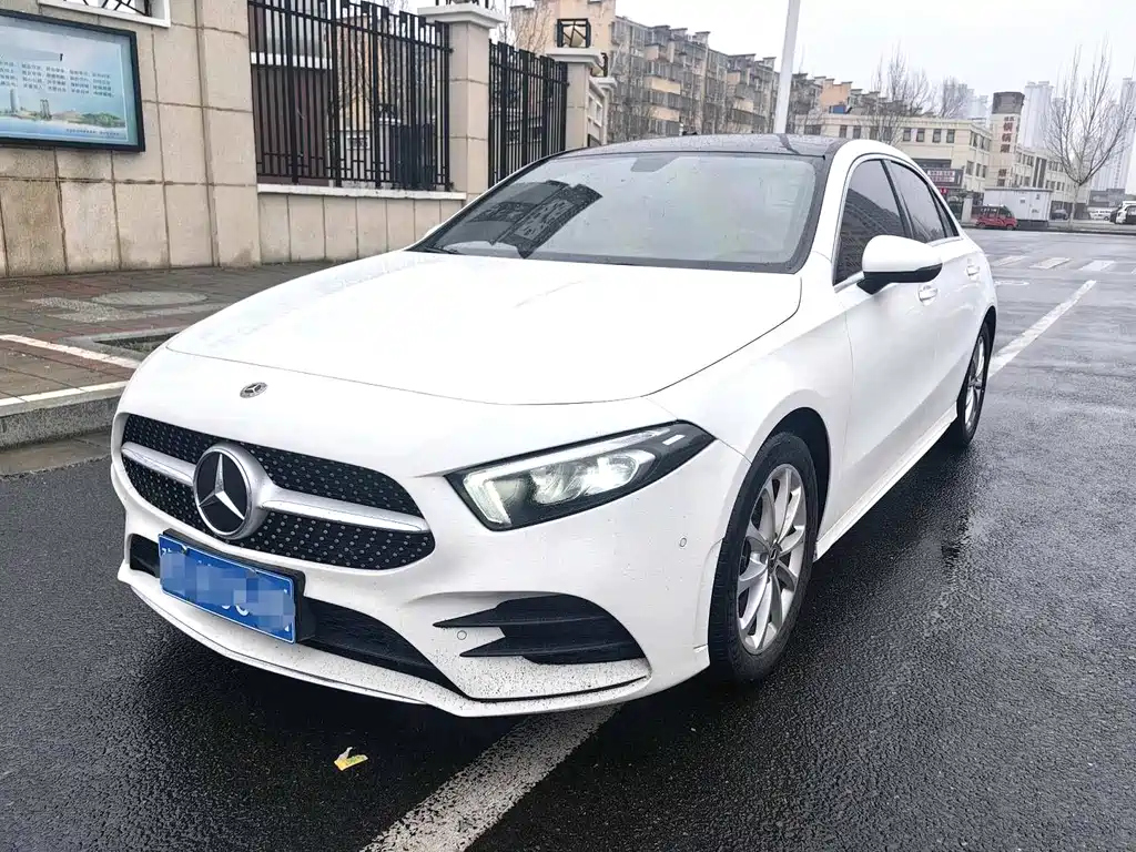MERCEDES-BENZ A CLASS
