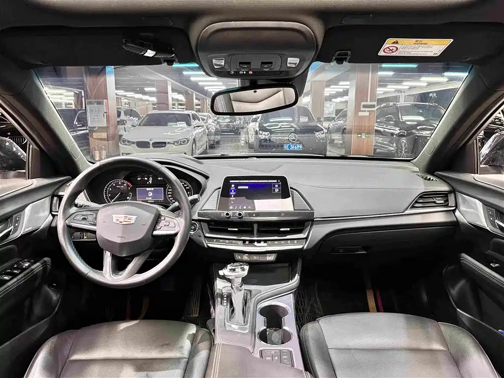 Cadillac CT4 2022 28T Luxury
