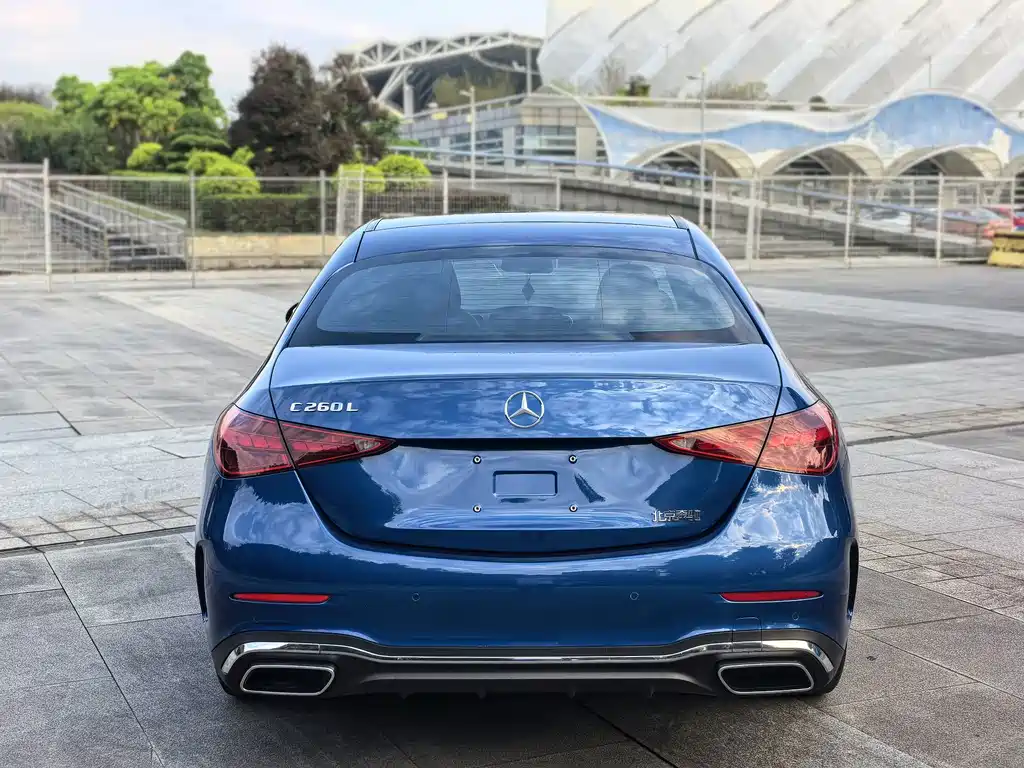 Mercedes-Benz C-Class — миниатюра 6
