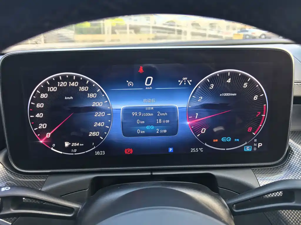 Mercedes-Benz C-Class — миниатюра 16
