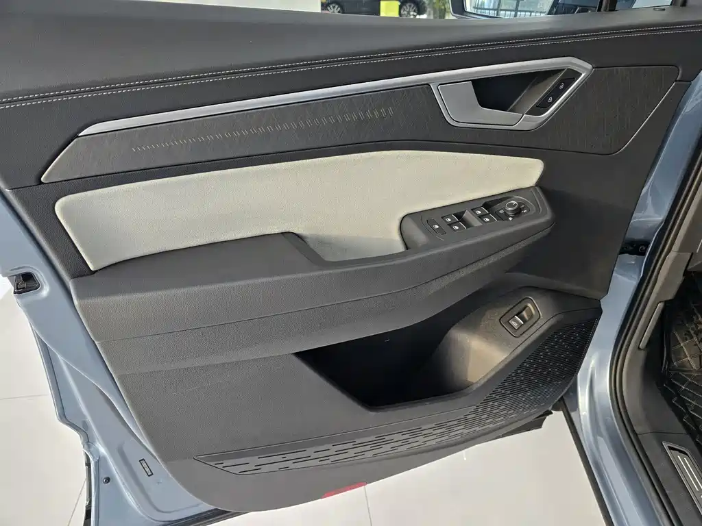 Volkswagen Talagon — миниатюра 3