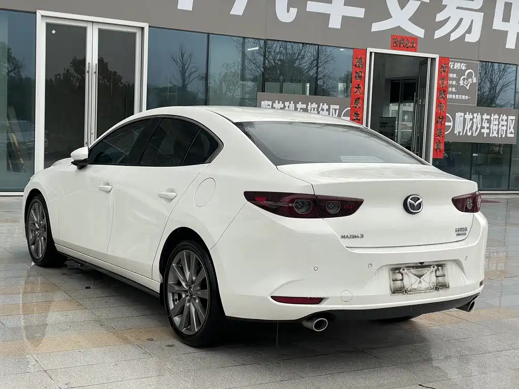 MAZDA 3 ANGKESAILA