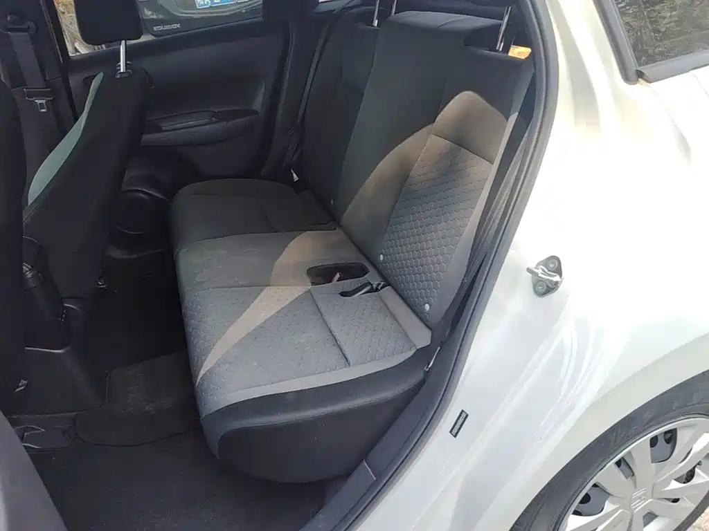 Honda Fit — миниатюра 19