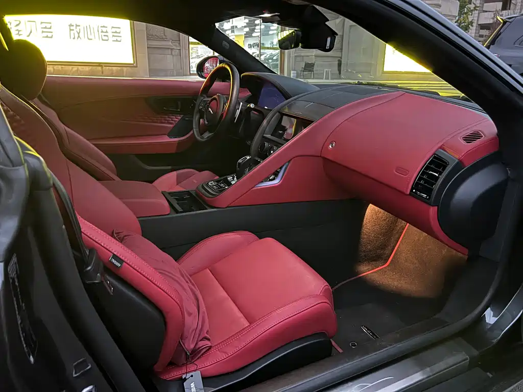 Jaguar F-TYPE — миниатюра 6