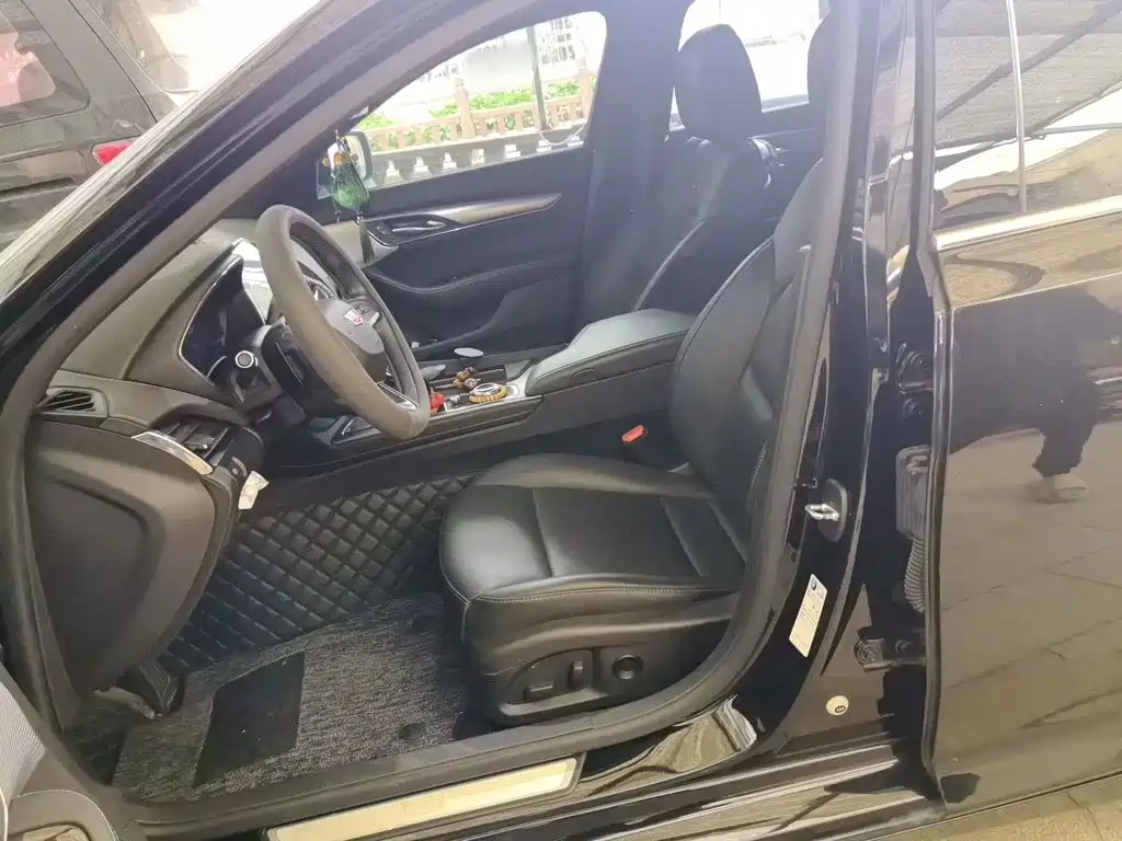 Cadillac CT5 — миниатюра 16