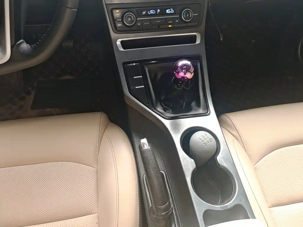Geely Emgrand — миниатюра 14