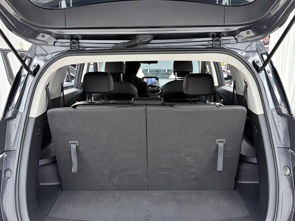 Chevrolet Volando — миниатюра 20