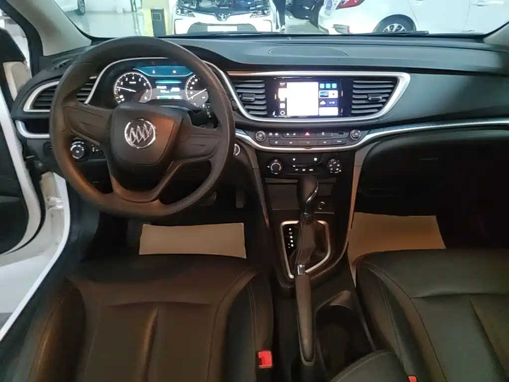 Buick Excelle — миниатюра 10
