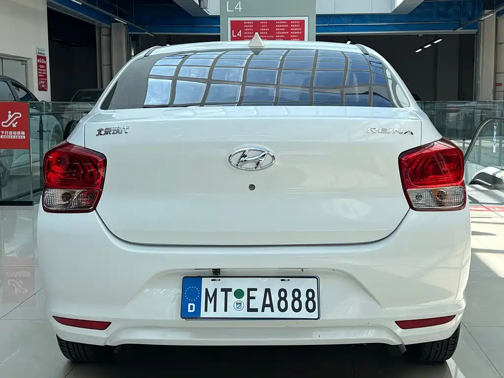 Hyundai Verna — миниатюра 8