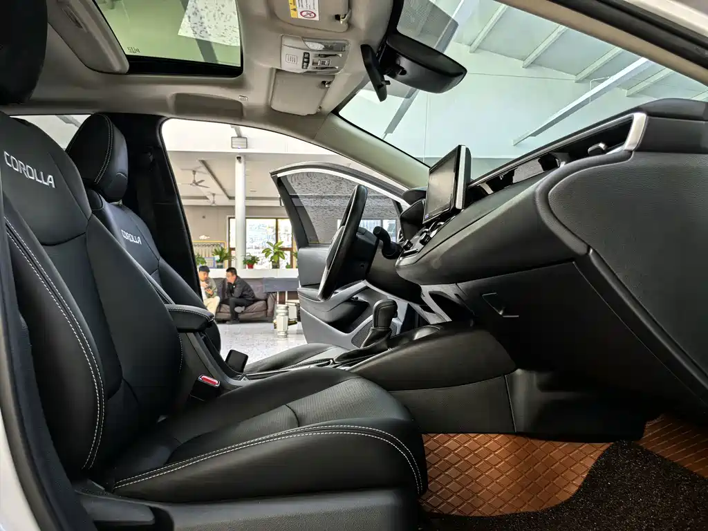 Toyota Corolla — миниатюра 11
