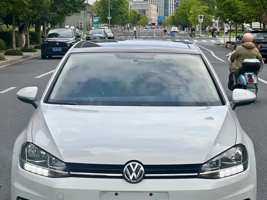 Volkswagen Golf — миниатюра 9