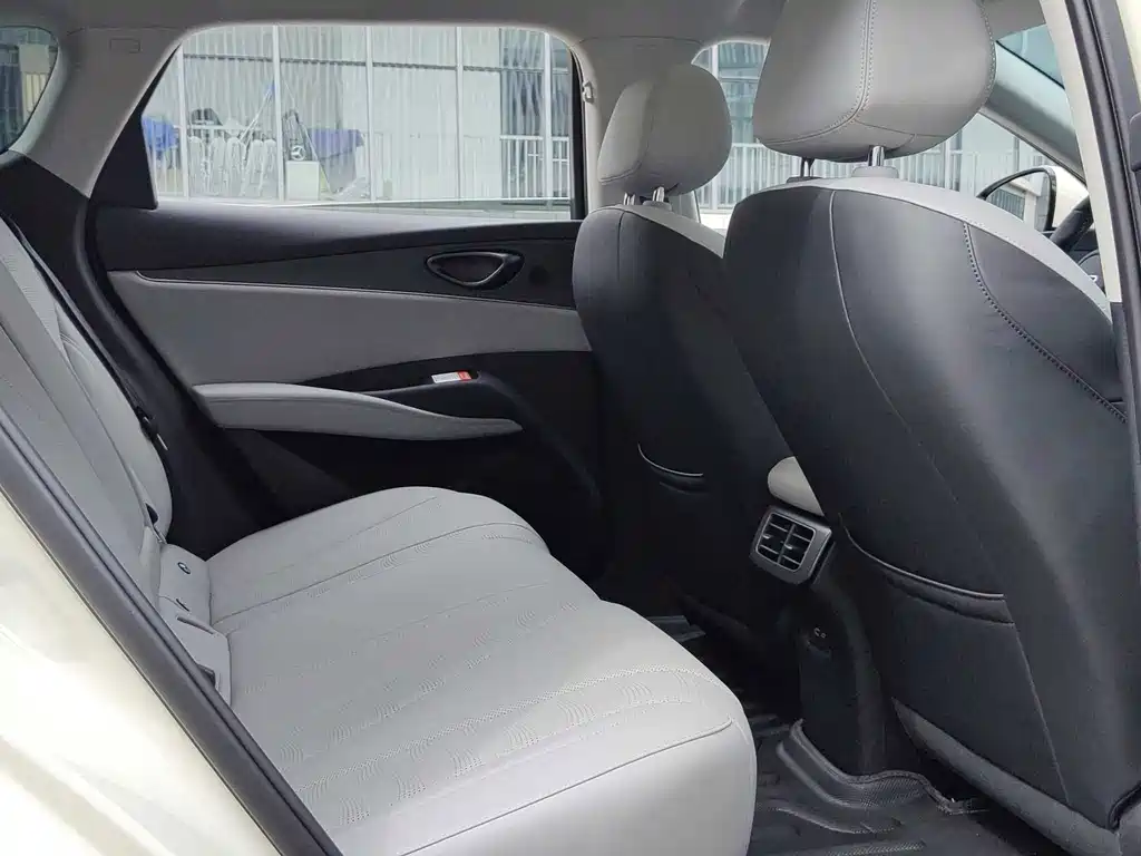 BYD Seal 06 DM-i Touring — миниатюра 14