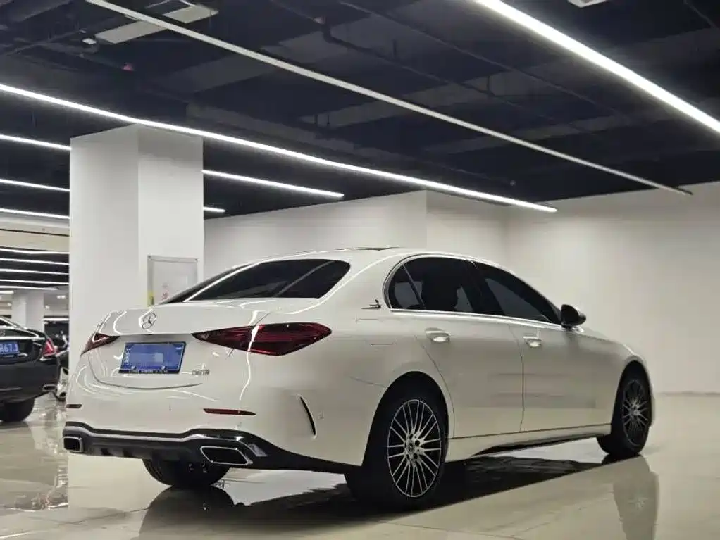Mercedes-Benz C-Class — миниатюра 3