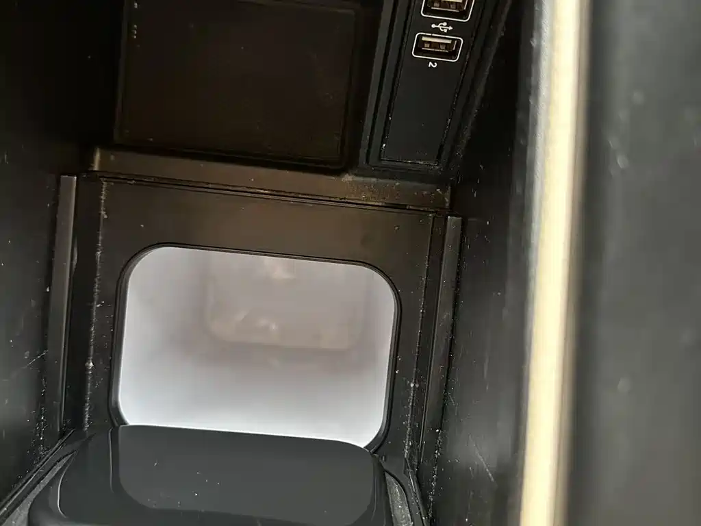 MERCEDES-BENZ V CLASS