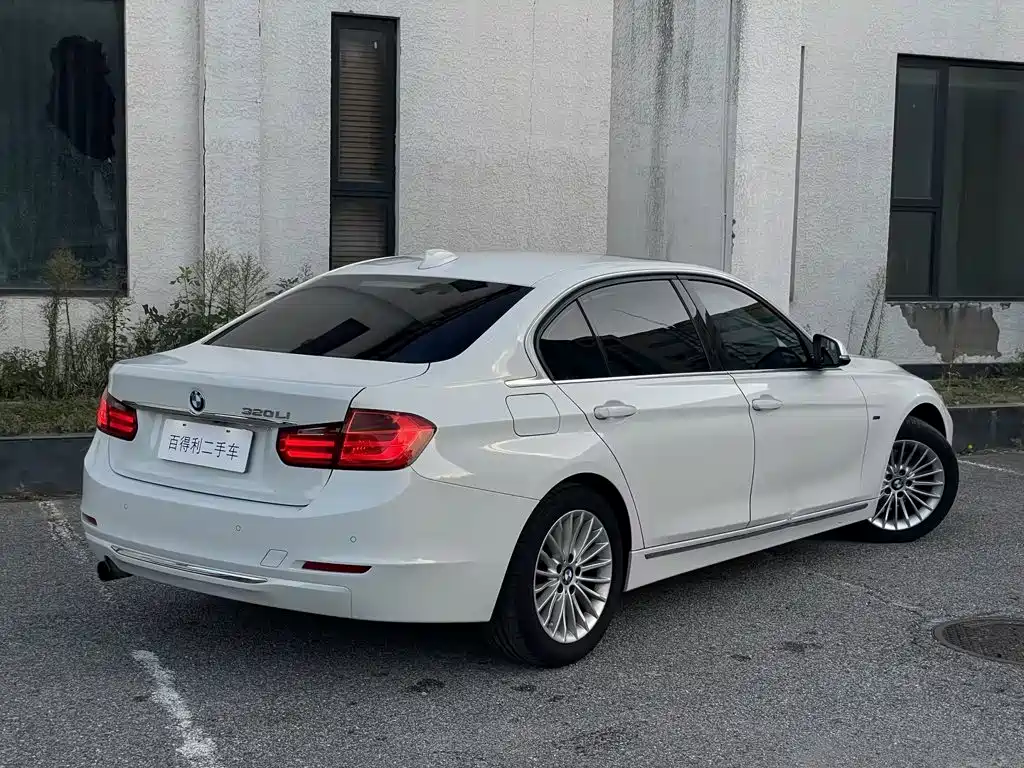 BMW 3 Series — миниатюра 3