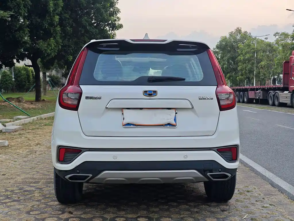 Geely Vision X6 — миниатюра 9