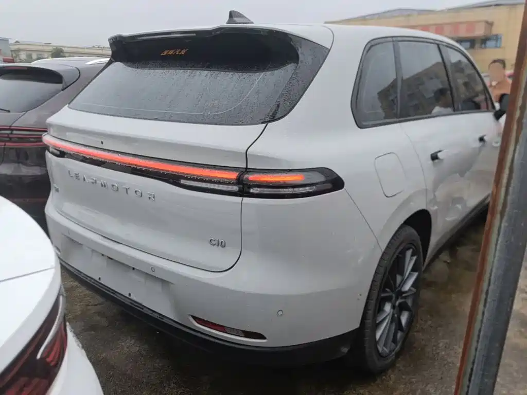 Leapmotor Leapmotor C10 — миниатюра 7
