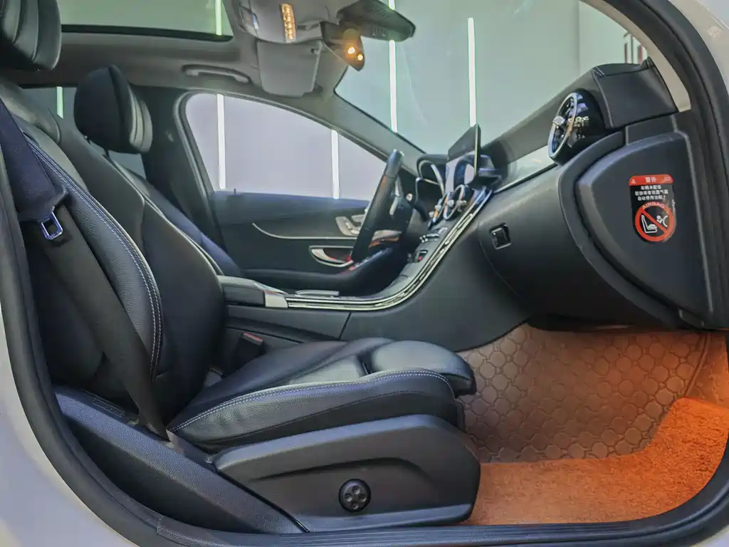 MERCEDES-BENZ C CLASS