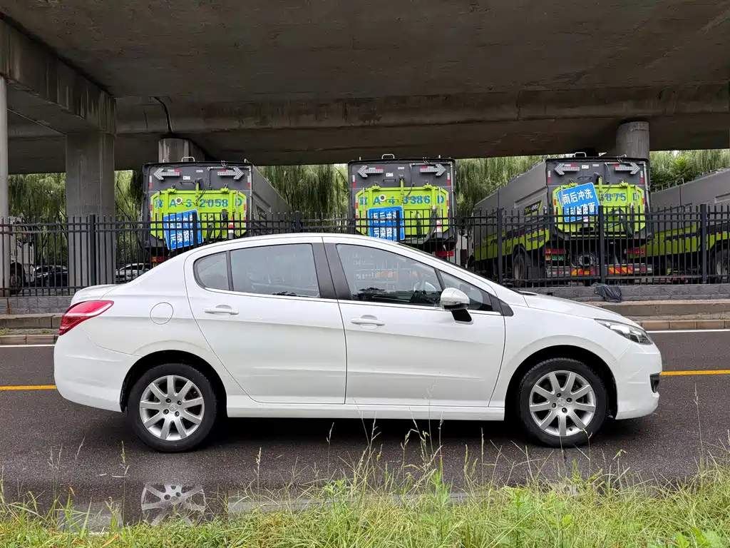 Peugeot 308 — миниатюра 4