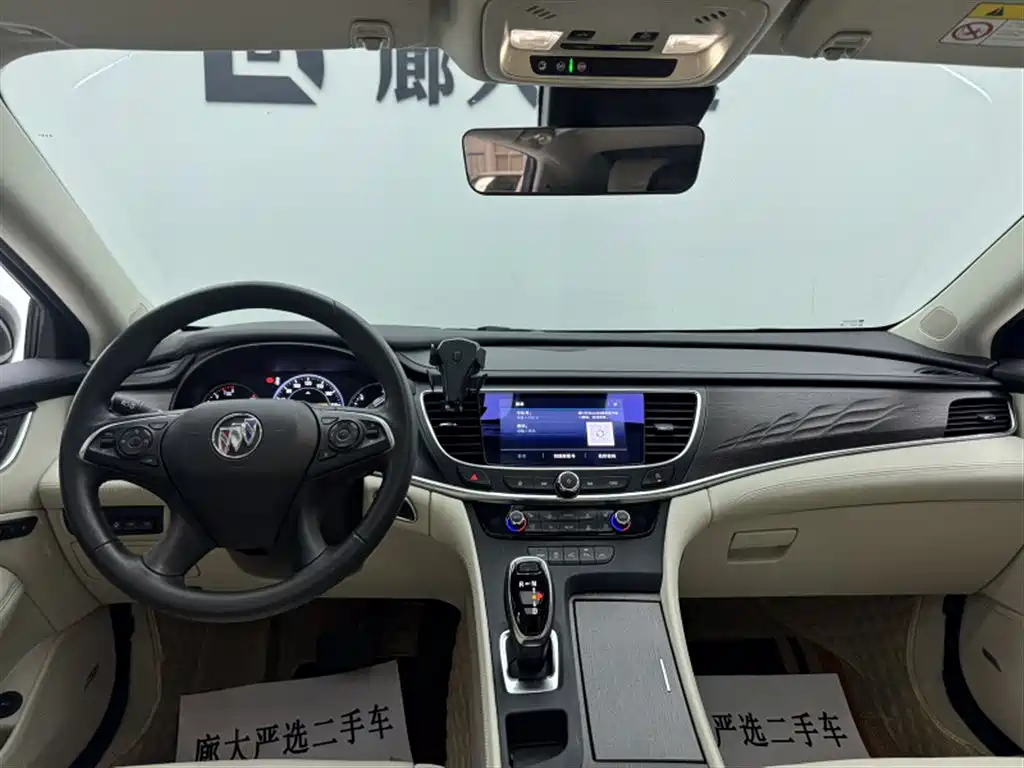 Buick LaCrosse 2022 Avenir
