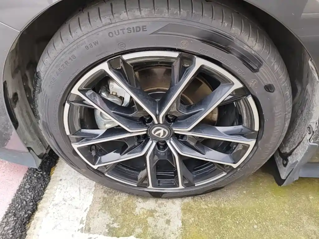 Changan UNI-V iDD — миниатюра 23