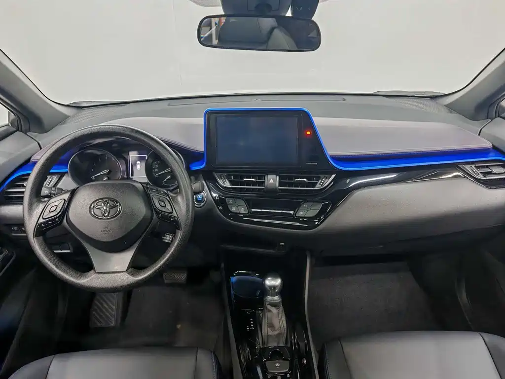 Toyota C-HR — миниатюра 14