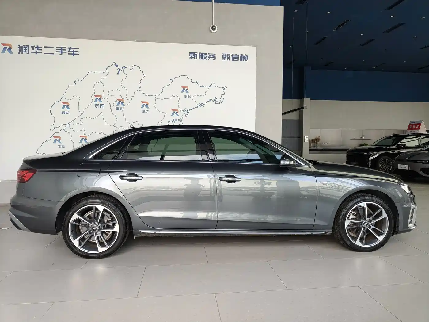 Audi A4L 2024 Silver/gray из Китая, фото 4