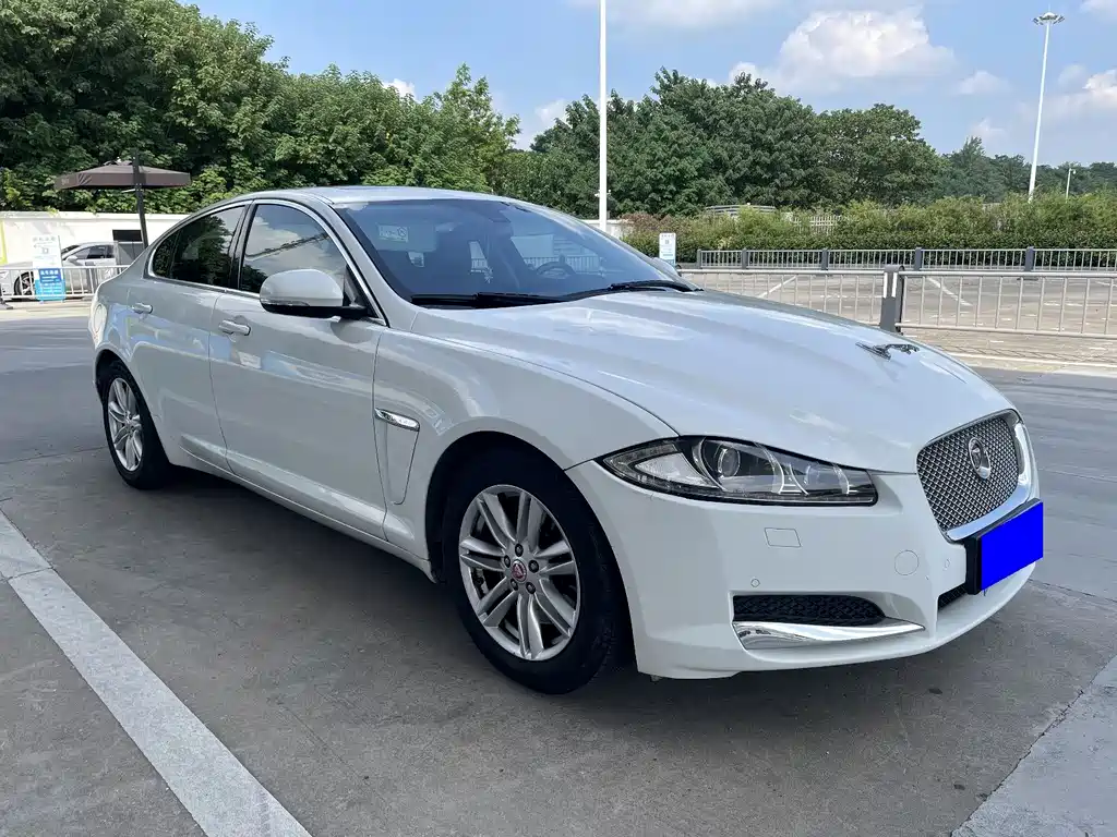 Jaguar XF — миниатюра 2