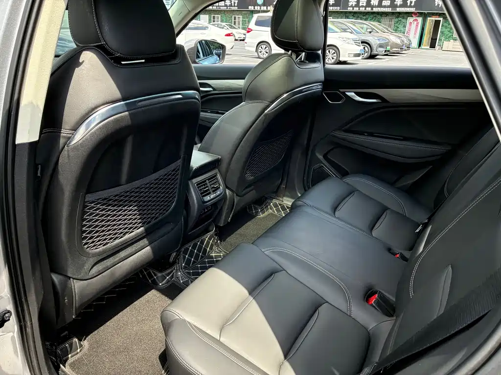 Geely Xingyue — миниатюра 8