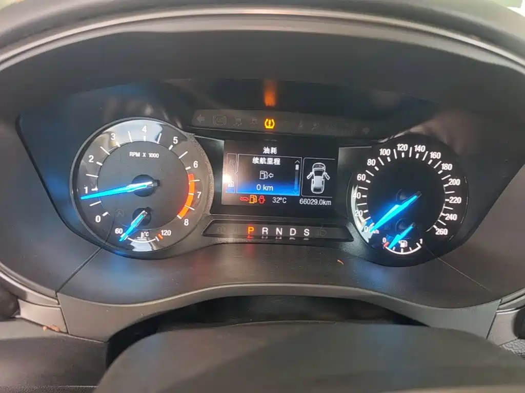 Ford Mondeo — миниатюра 12