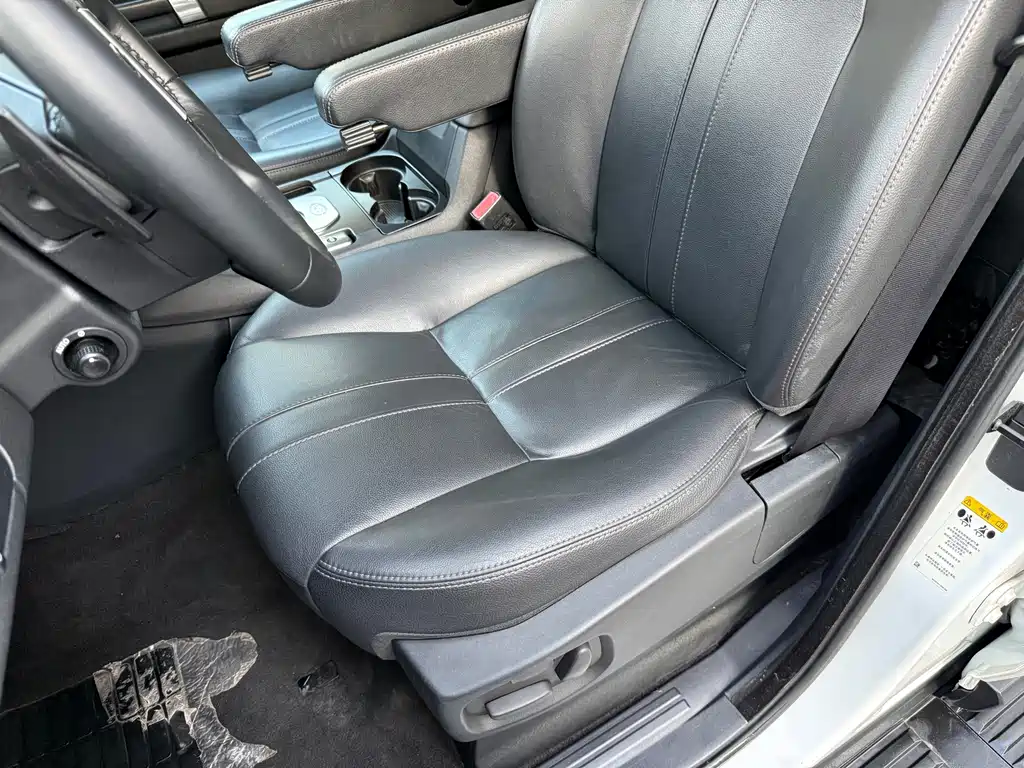 Land Rover Discovery — миниатюра 11