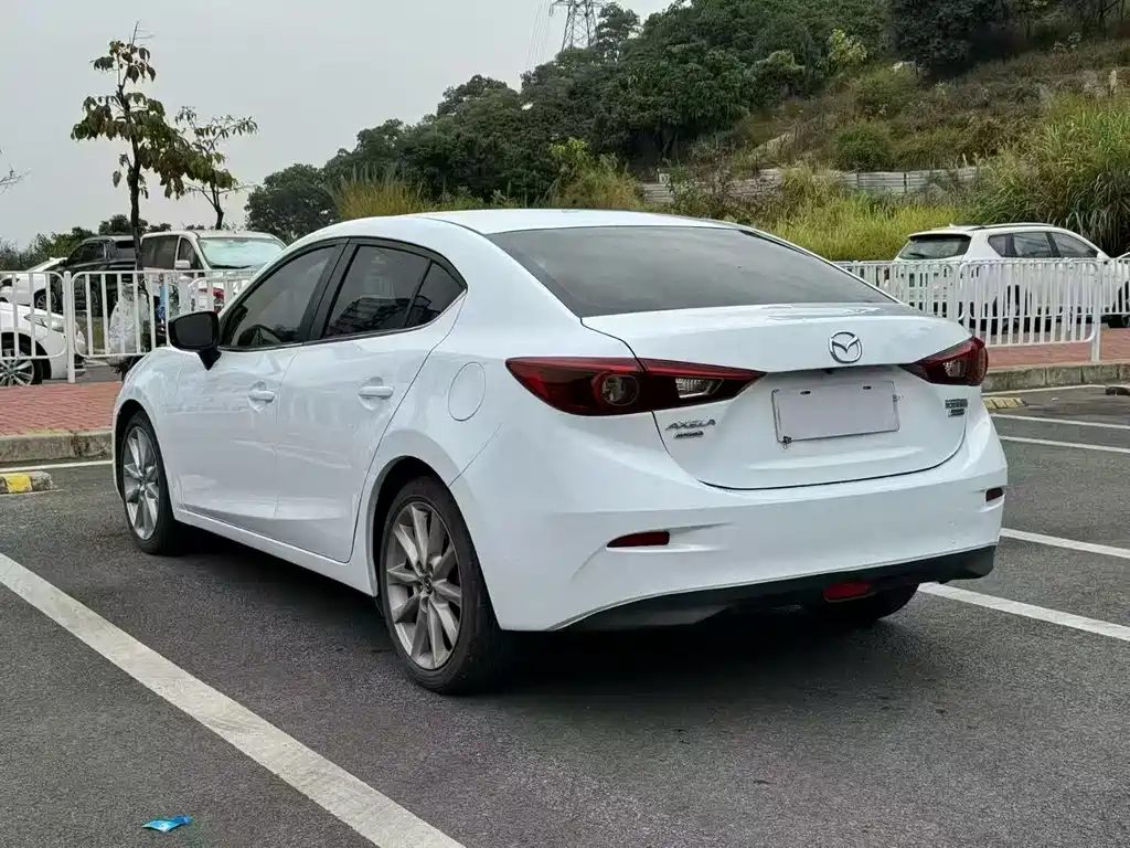 Mazda 3 Axela — миниатюра 7