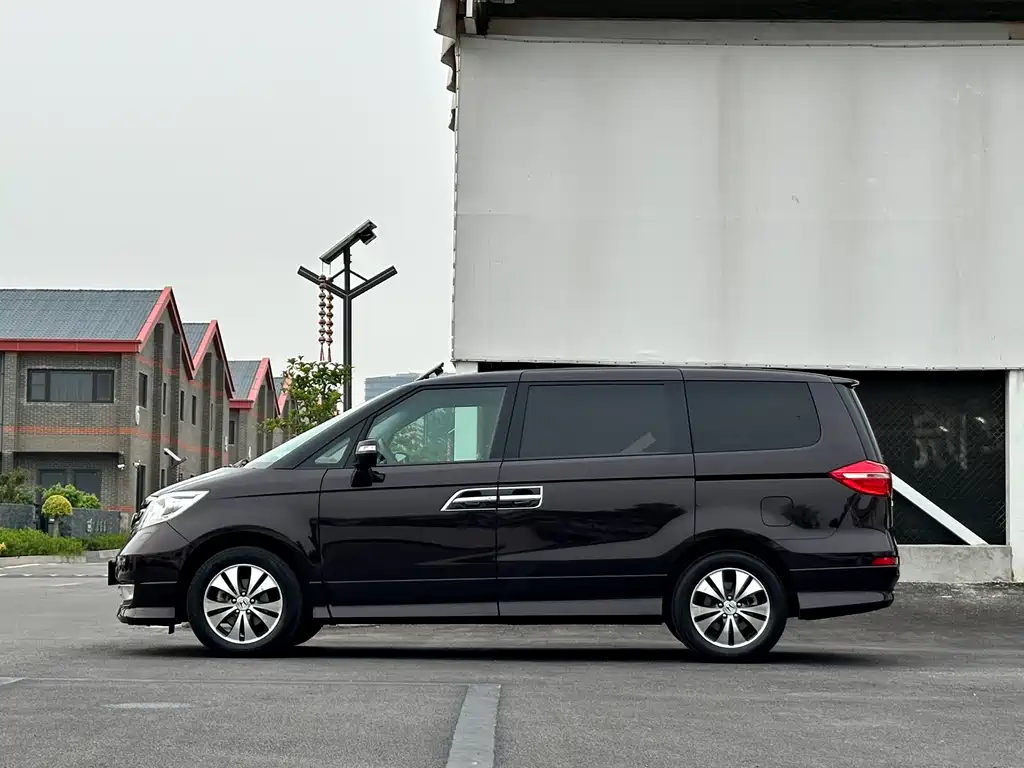 Honda Elysion 2015 2.4L VTi-S Luxury