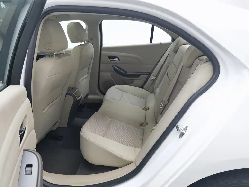 Chevrolet Malibu — миниатюра 15
