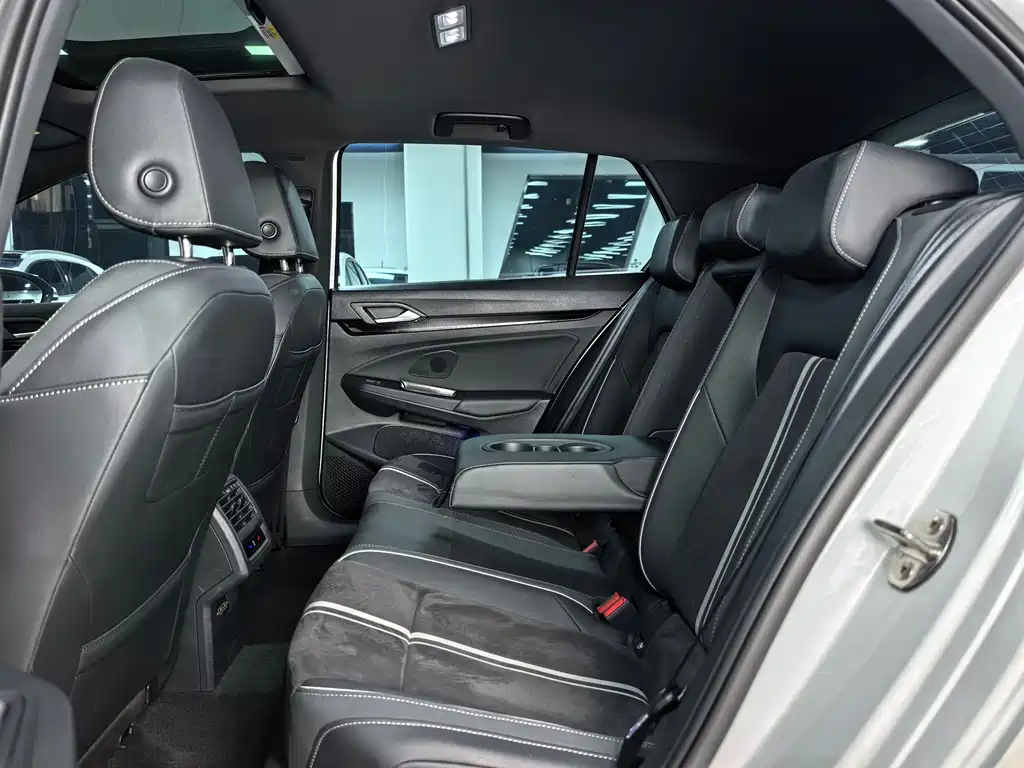 Volkswagen Golf — миниатюра 9