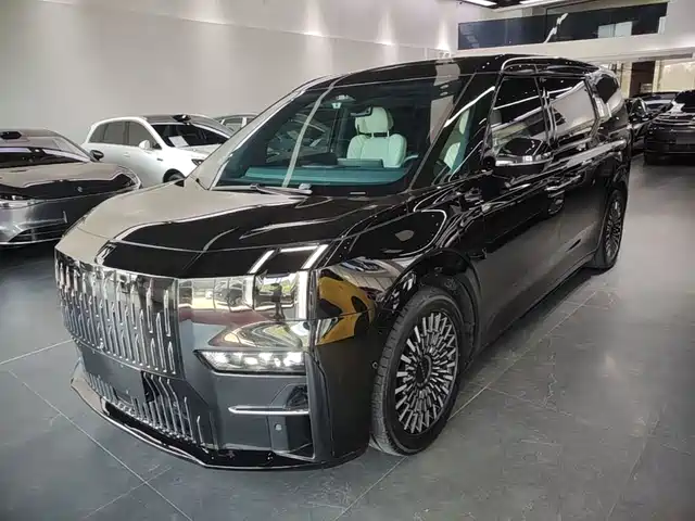 2023 Zeekr 009