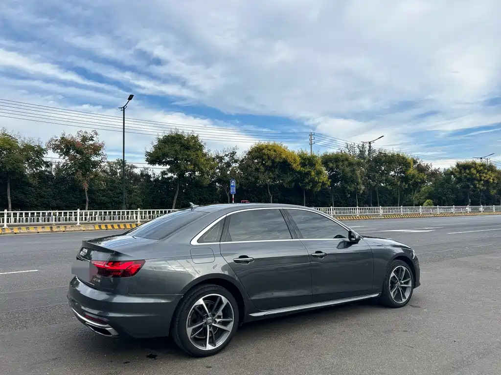 Audi A4L — миниатюра 5