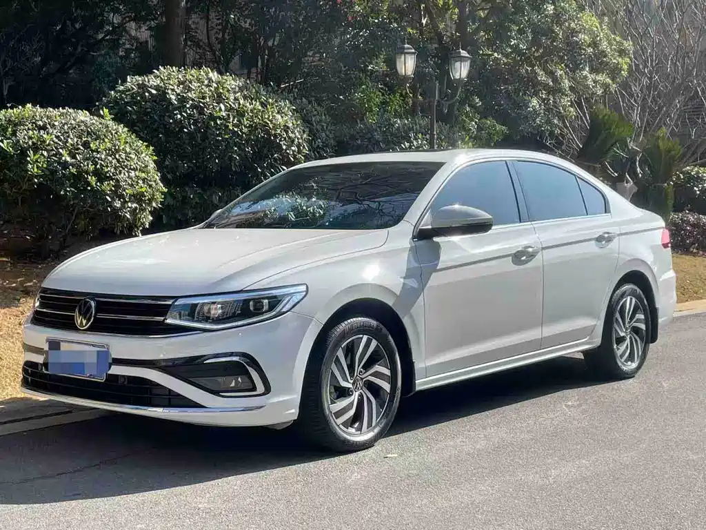 Volkswagen Bora 2023