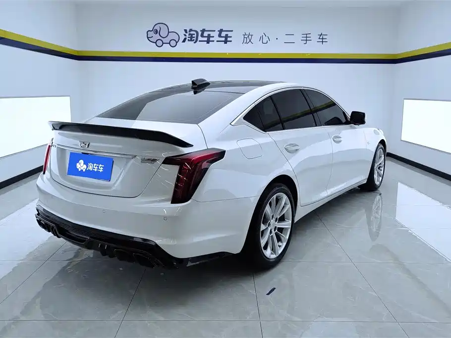 CADILLAC CT5