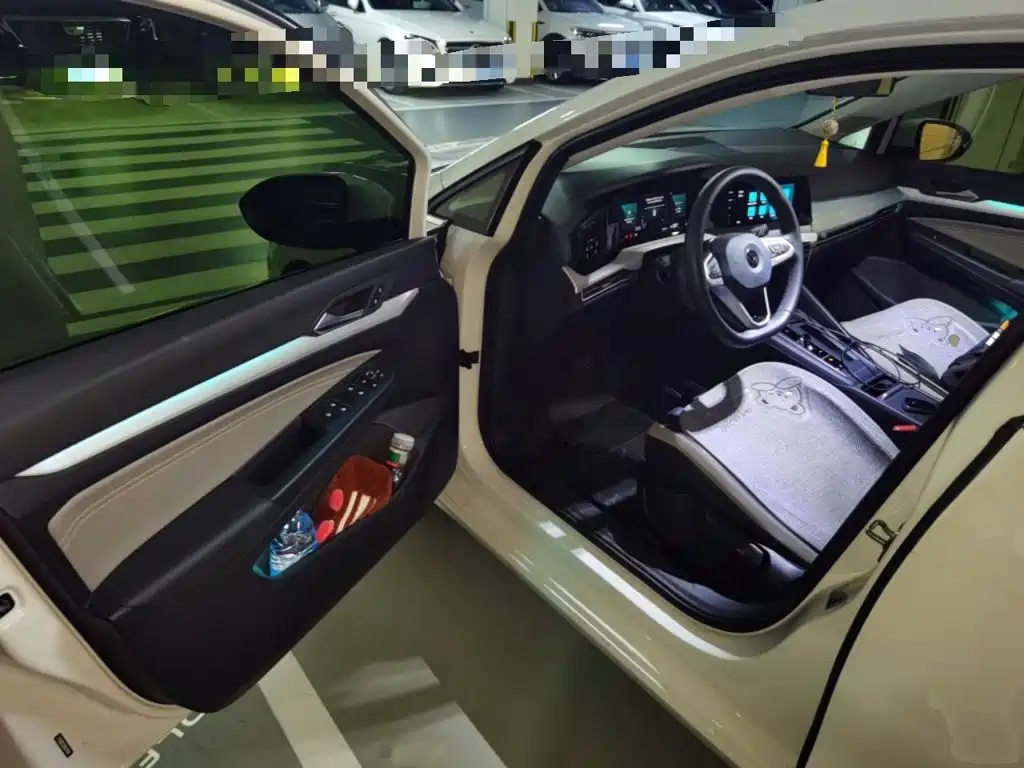 Volkswagen Golf — миниатюра 14