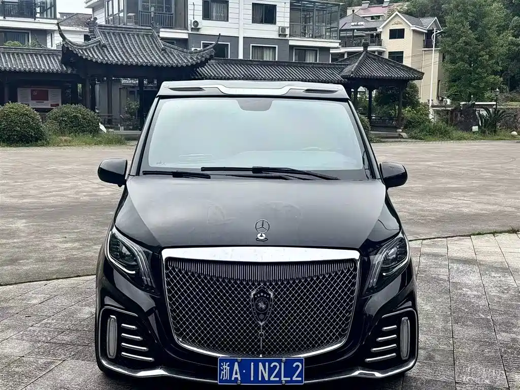 Mercedes-Benz Vito 2023