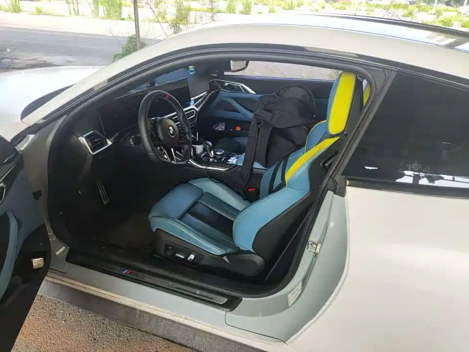 BMW M4 2021 M4