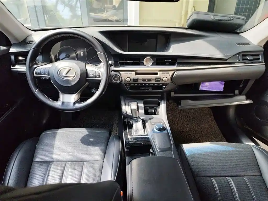 Lexus ES — фотографии объявления, Фото 13