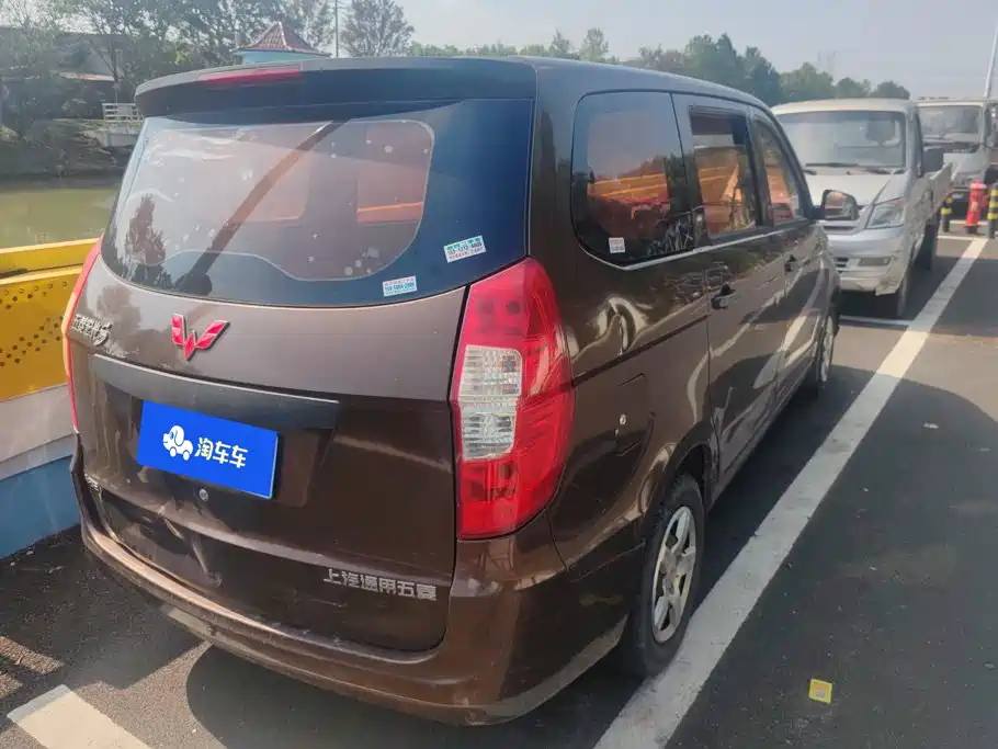 Wuling Hongguang — миниатюра 3