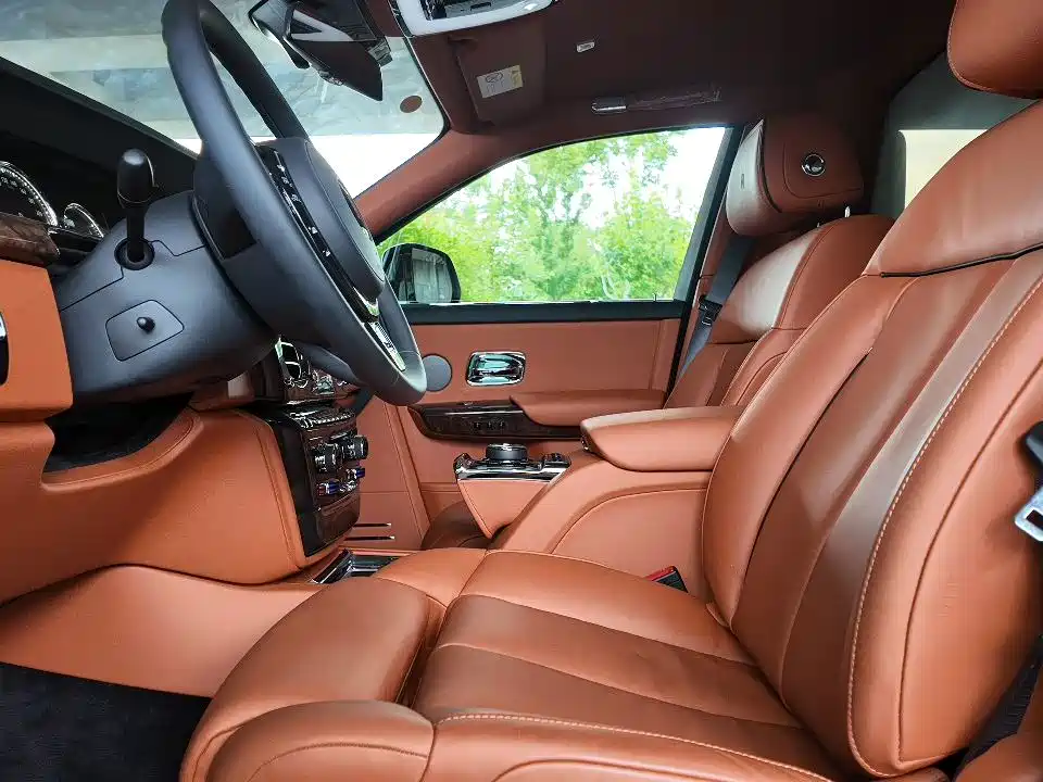 Rolls-Royce Phantom — миниатюра 16
