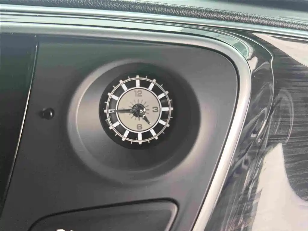 Buick Envision Plus — миниатюра 12