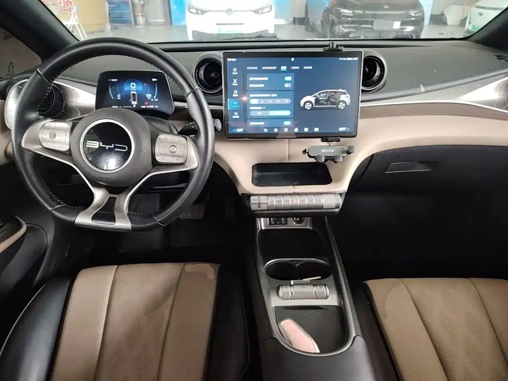 BYD Dolphin — миниатюра 10